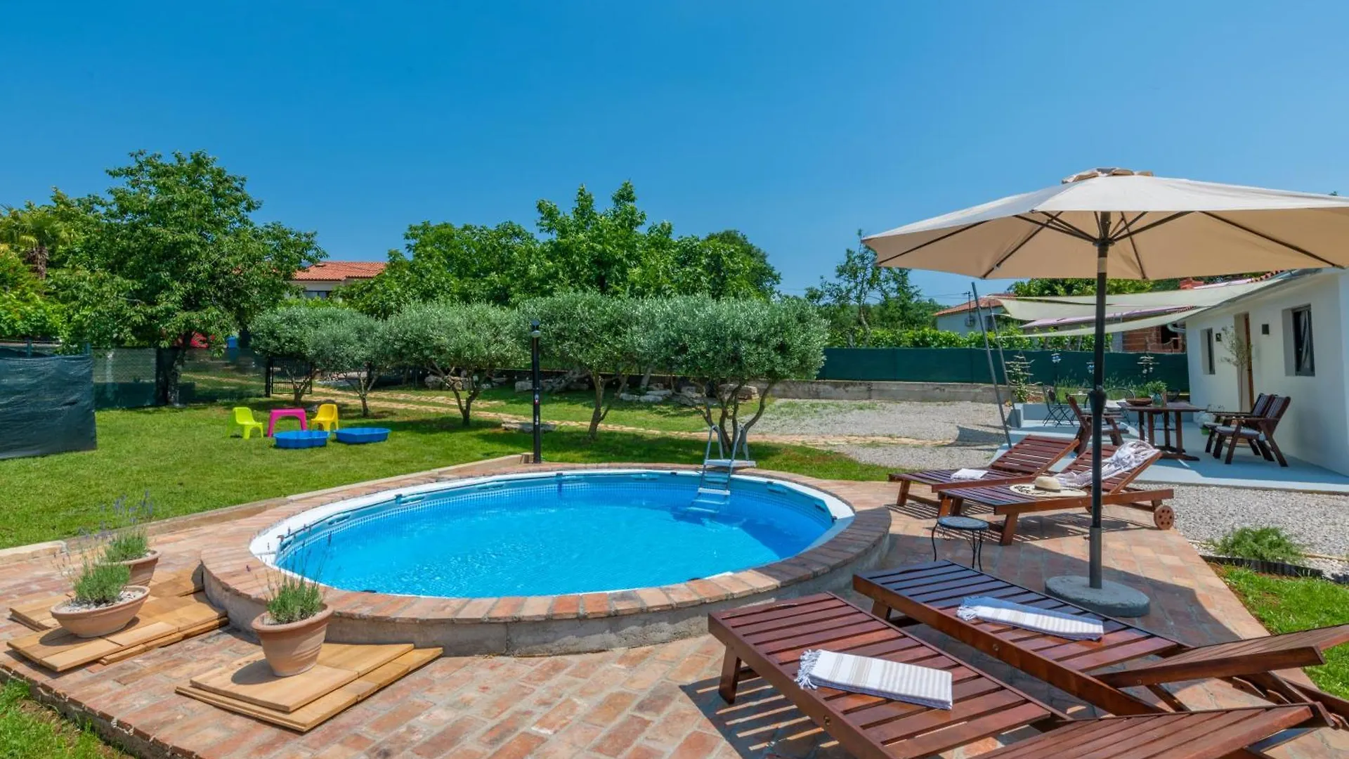 Villa Casa Di Nonna Ida, Perfect And Cozy Holiday Villa Sumber Holiday home